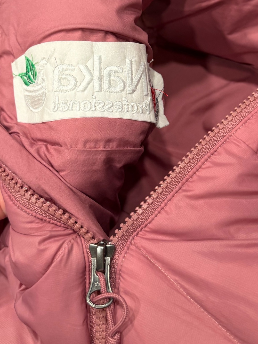 The North Face Women's palomar 500 fill Pink Down Vest medium *logo* - Picture 7 of 7